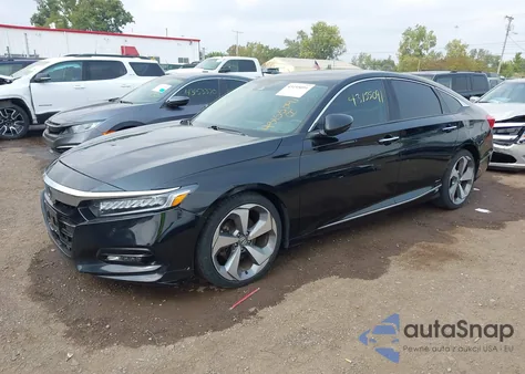 2018 Honda Accord Touring z USA, uszkodzony, nr VIN 1HGCV1F91JA080271
